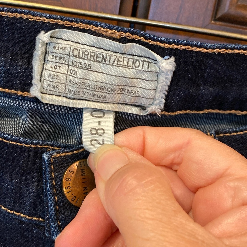 Current/Elliott Jeans - Picture 2 of 12